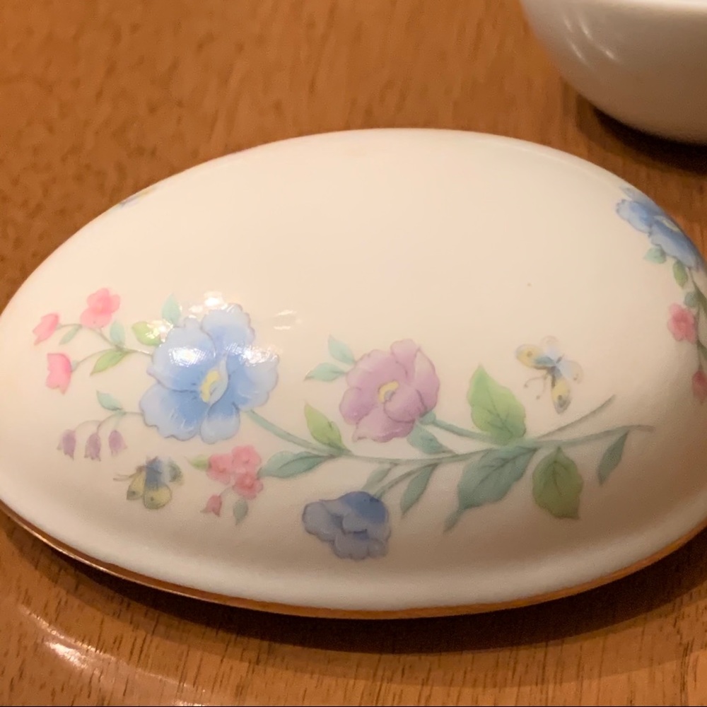 Vintage Easter Egg Treasure Box - Picture 5 of 9